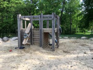 Sand-Wasser-Bereich auf der Ranch - einem Spielplatz auf der Jesuitenwiese